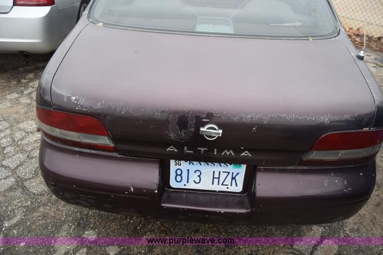 image for item BK9788 1997 Nissan Altima