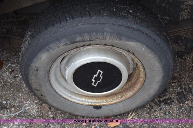 image for item BK9794 1987 Chevrolet S10 pickup truck