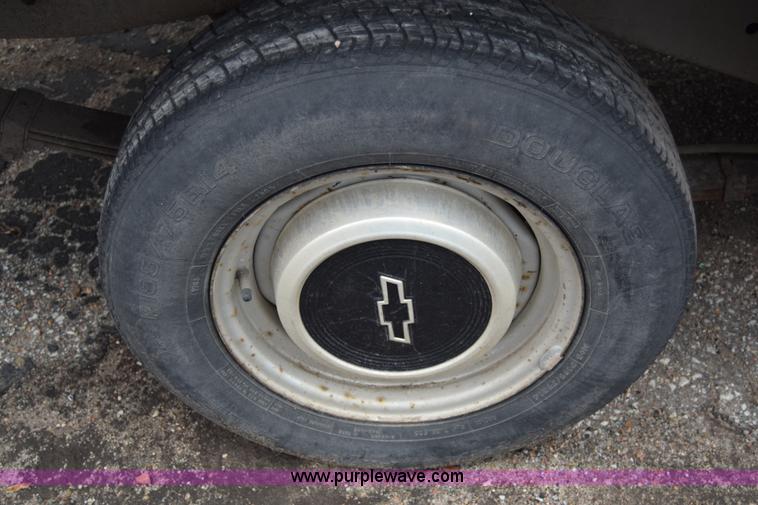 image for item BK9794 1987 Chevrolet S10 pickup truck