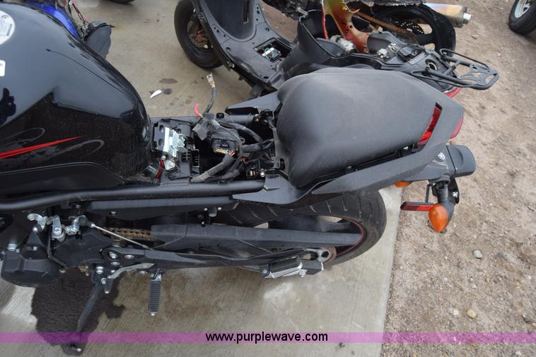 image for item BK9796 2012 Yamaha FZ6R motorcycle