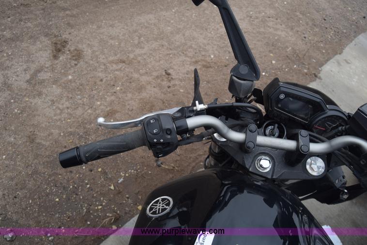 image for item BK9796 2012 Yamaha FZ6R motorcycle