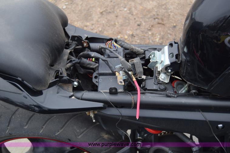 image for item BK9796 2012 Yamaha FZ6R motorcycle