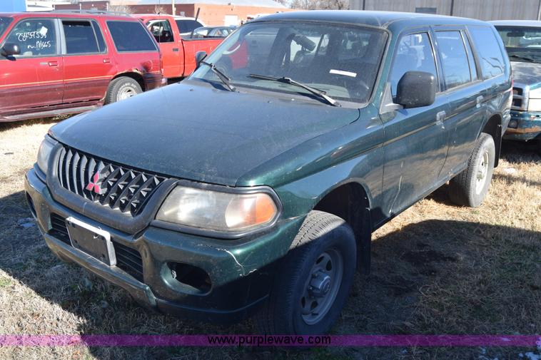 image for item BO9588 2000 Mitsubishi Montero Sport ES SUV