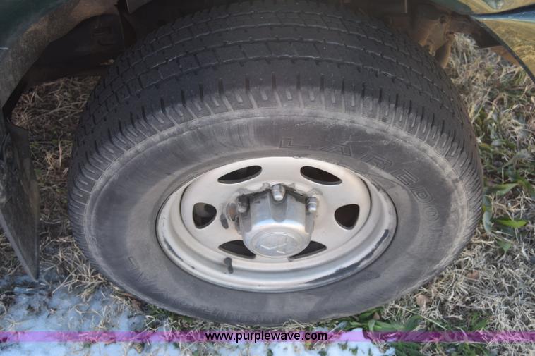 image for item BO9588 2000 Mitsubishi Montero Sport ES SUV