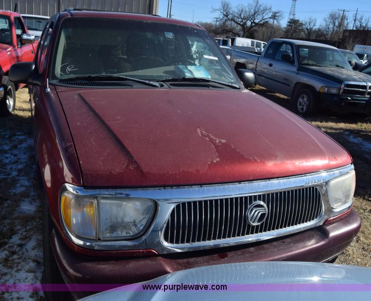 image for item BO9589 1998 Mercury Mountaineer SUV