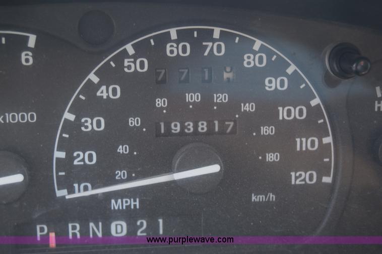 image for item BO9589 1998 Mercury Mountaineer SUV