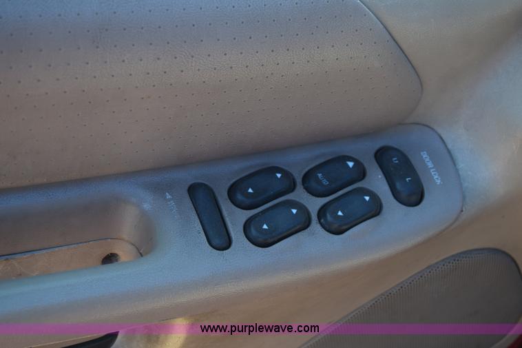 image for item BO9589 1998 Mercury Mountaineer SUV