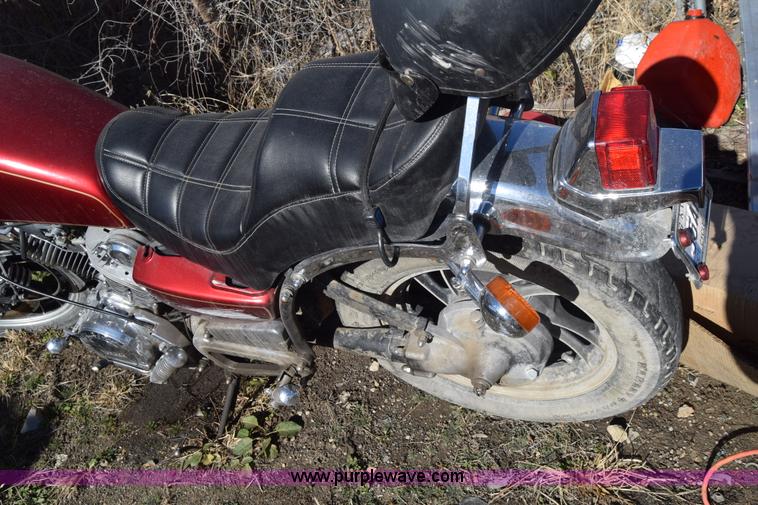 image for item BO9593 1981 Yamaha motorcycle