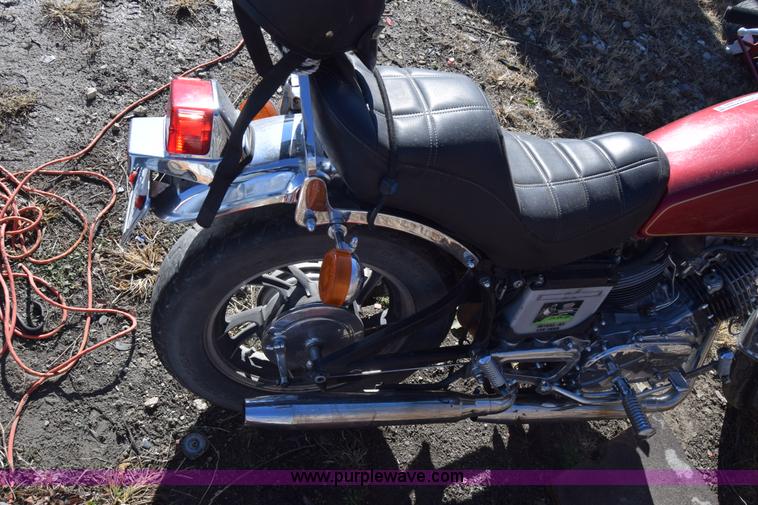 image for item BO9593 1981 Yamaha motorcycle