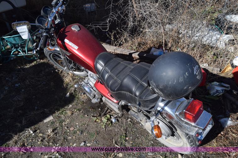 image for item BO9593 1981 Yamaha motorcycle