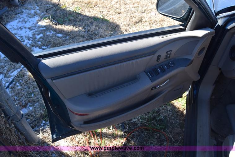 image for item BO9594 2000 Buick Park Avenue Ultra