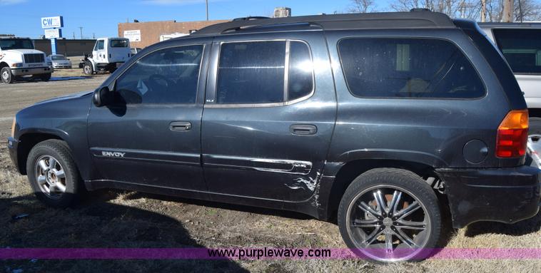 image for item BO9595 2003 GMC Envoy XL SUV