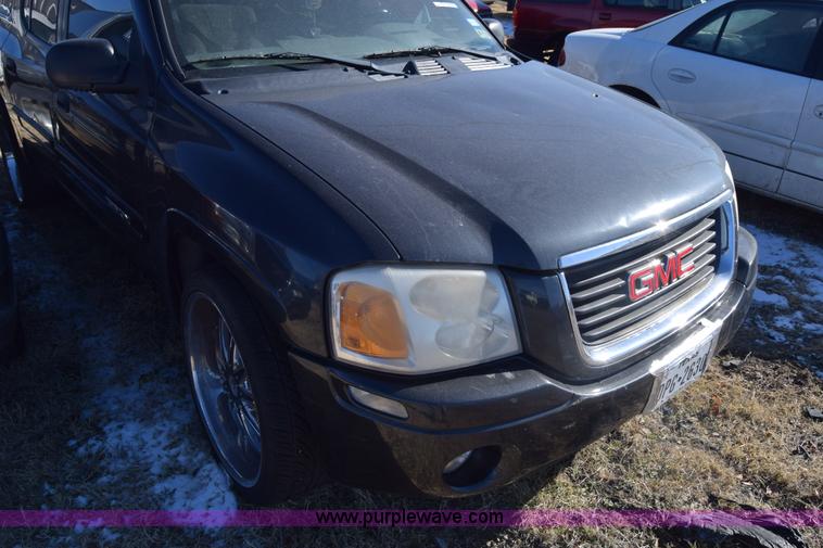 image for item BO9595 2003 GMC Envoy XL SUV