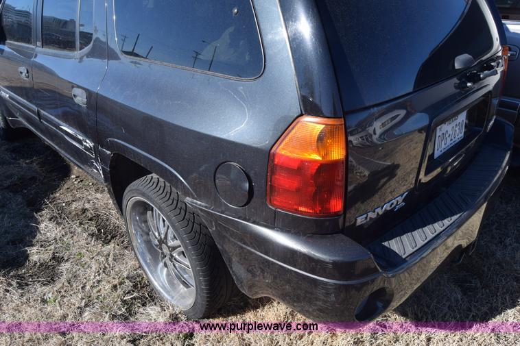 image for item BO9595 2003 GMC Envoy XL SUV