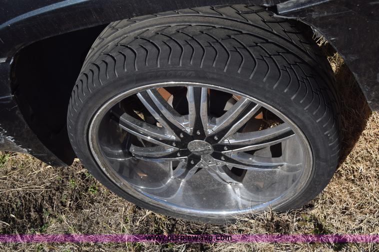 image for item BO9595 2003 GMC Envoy XL SUV