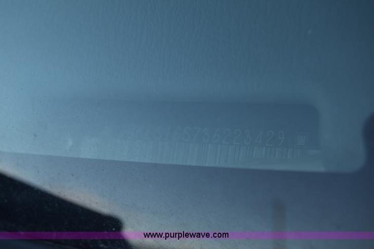 image for item BO9595 2003 GMC Envoy XL SUV