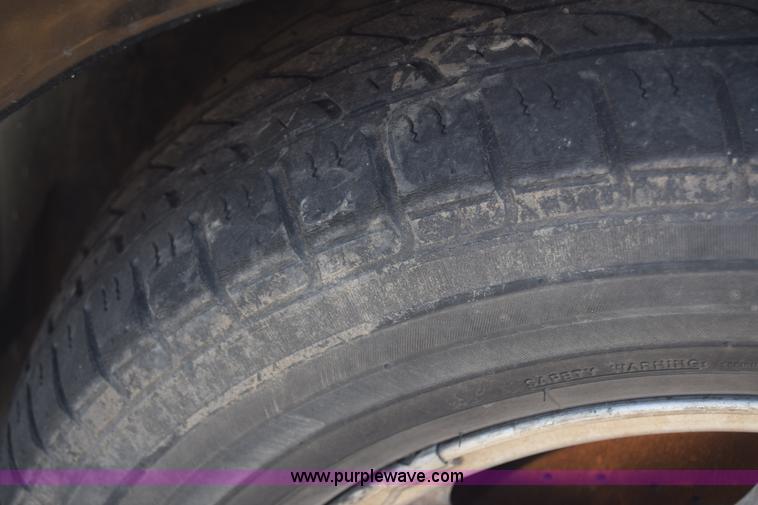 image for item BO9599 1997 Ford Taurus SHO