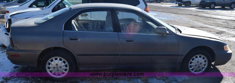 image for item BO9601 1997 Honda Accord LX