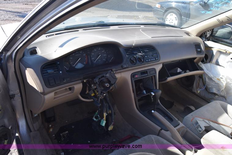 image for item BO9601 1997 Honda Accord LX