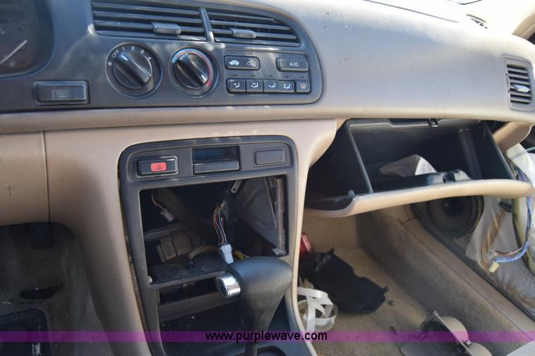 image for item BO9601 1997 Honda Accord LX