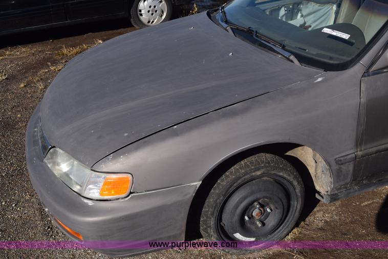 image for item BO9601 1997 Honda Accord LX