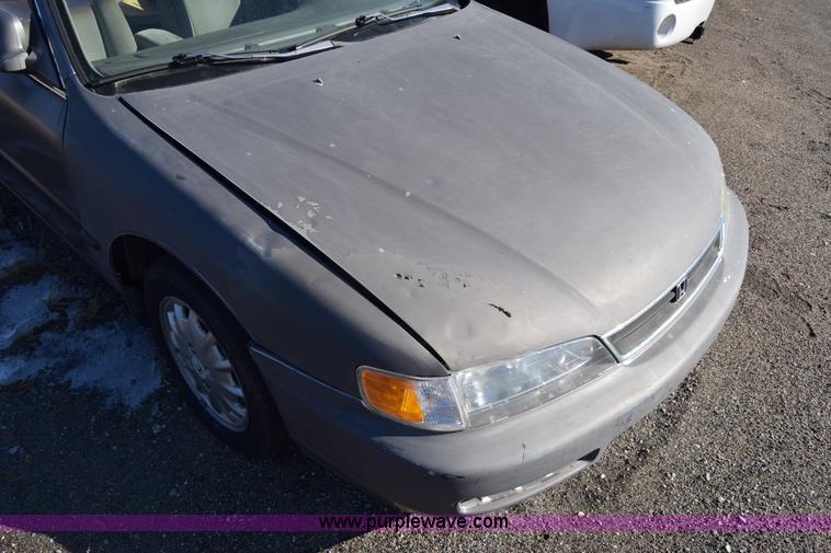 image for item BO9601 1997 Honda Accord LX