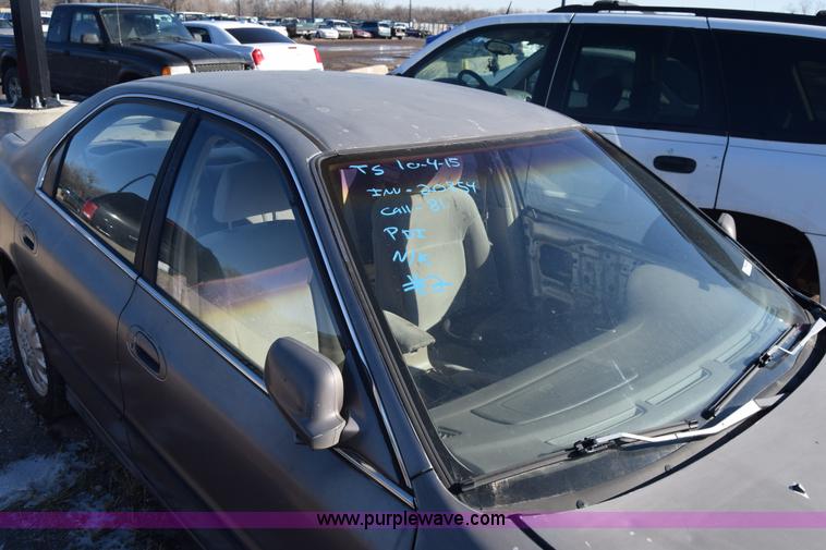 image for item BO9601 1997 Honda Accord LX