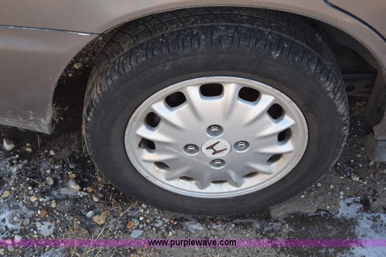 image for item BO9601 1997 Honda Accord LX