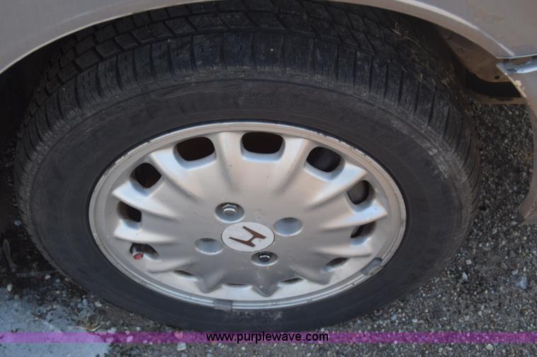 image for item BO9601 1997 Honda Accord LX