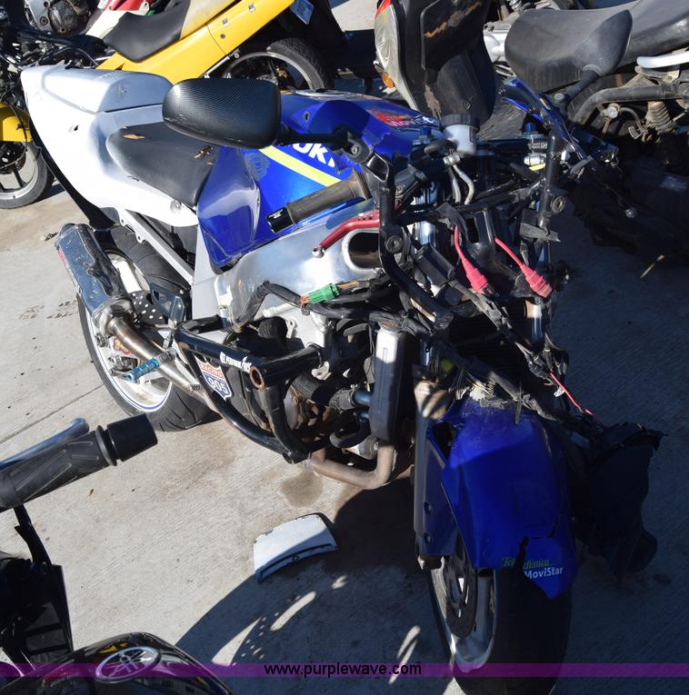 image for item BO9602 2002 Suzuki GSX-R600 motorcycle