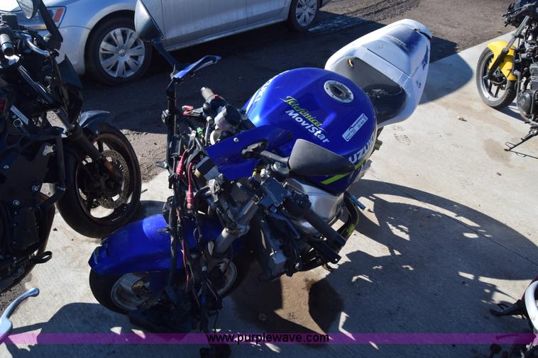 image for item BO9602 2002 Suzuki GSX-R600 motorcycle