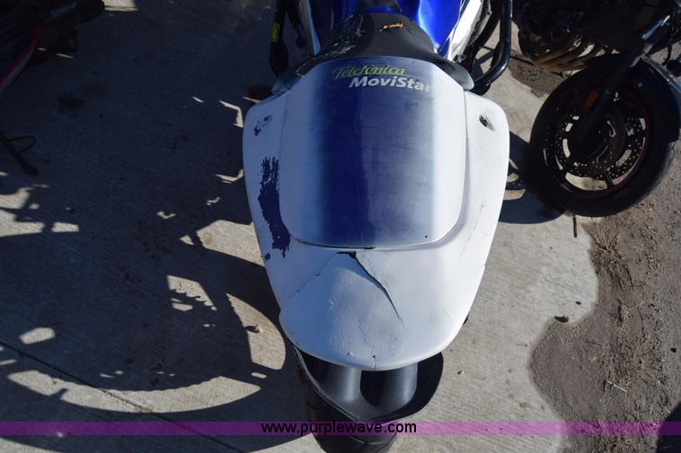 image for item BO9602 2002 Suzuki GSX-R600 motorcycle