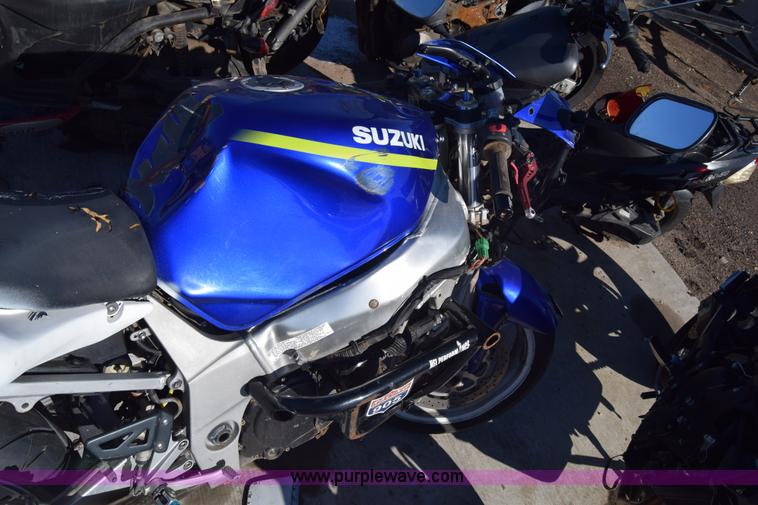image for item BO9602 2002 Suzuki GSX-R600 motorcycle