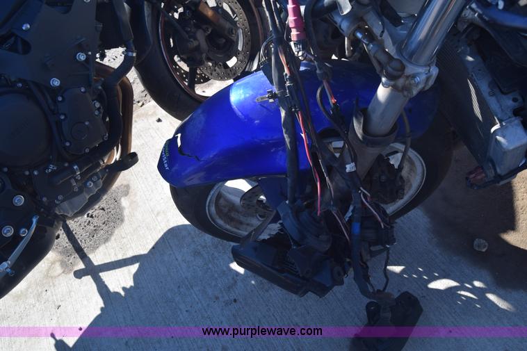 image for item BO9602 2002 Suzuki GSX-R600 motorcycle