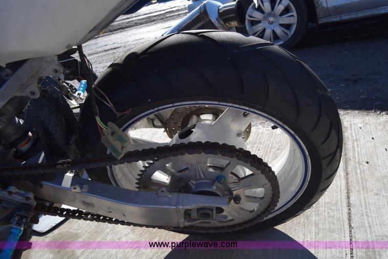 image for item BO9602 2002 Suzuki GSX-R600 motorcycle