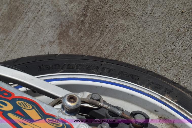 image for item BO9602 2002 Suzuki GSX-R600 motorcycle