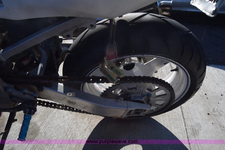 image for item BO9602 2002 Suzuki GSX-R600 motorcycle