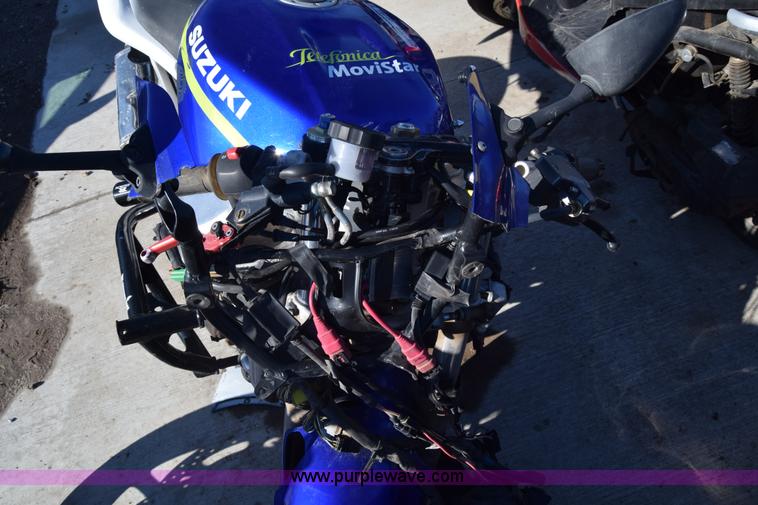 image for item BO9602 2002 Suzuki GSX-R600 motorcycle