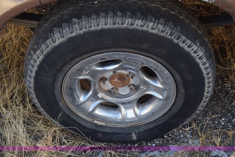 image for item BO9604 1992 Ford F150 pickup truck