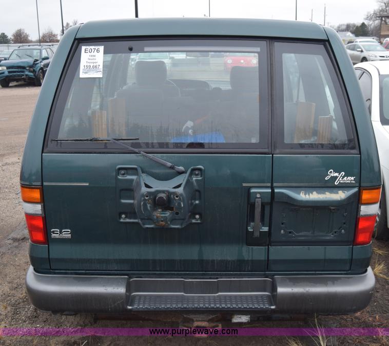 image for item J7077 1996 Isuzu Trooper SUV