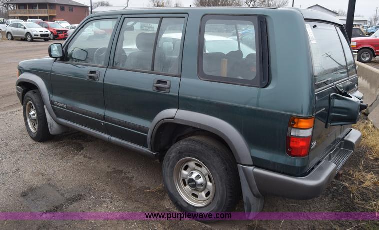 image for item J7077 1996 Isuzu Trooper SUV