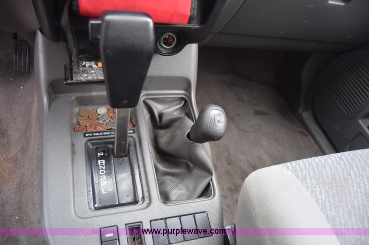 image for item J7077 1996 Isuzu Trooper SUV