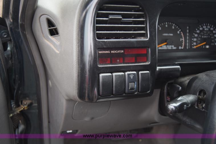 image for item J7077 1996 Isuzu Trooper SUV