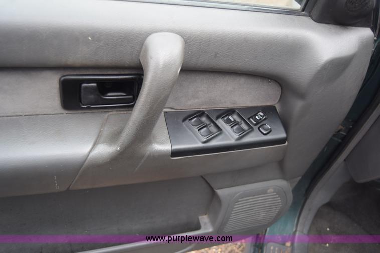 image for item J7077 1996 Isuzu Trooper SUV