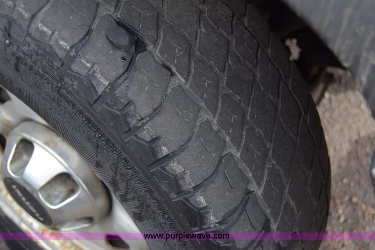 image for item J7077 1996 Isuzu Trooper SUV