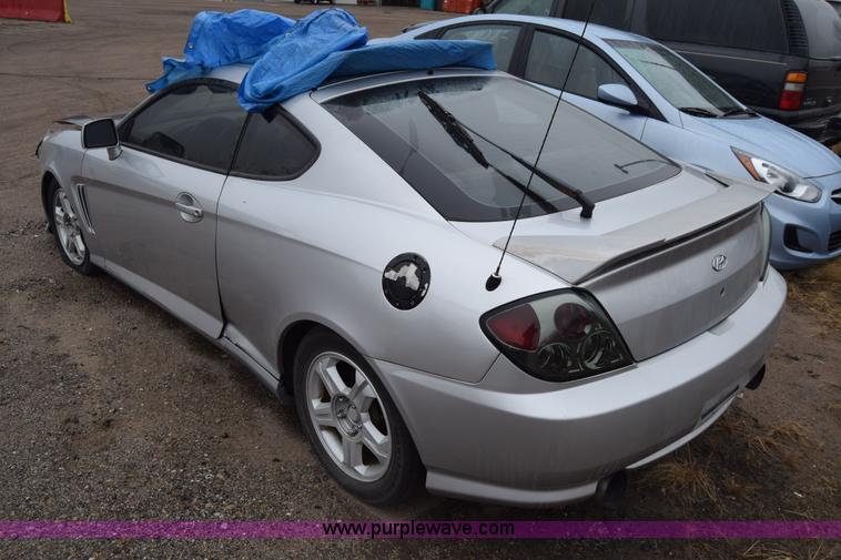 image for item K4823 2003 Hyundai Tiburon GT SUV