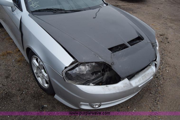 image for item K4823 2003 Hyundai Tiburon GT SUV