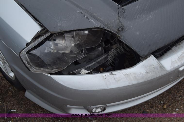 image for item K4823 2003 Hyundai Tiburon GT SUV