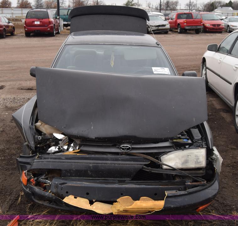 image for item K4824 1992 Toyota Camry DLX