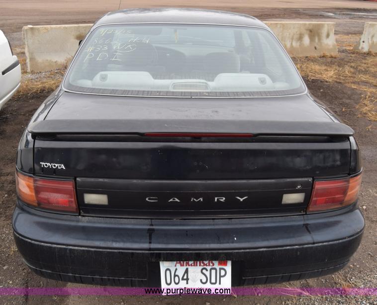 image for item K4824 1992 Toyota Camry DLX